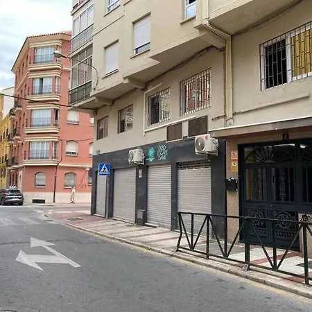 En El Centro Amplio Y Confortable * Malaga