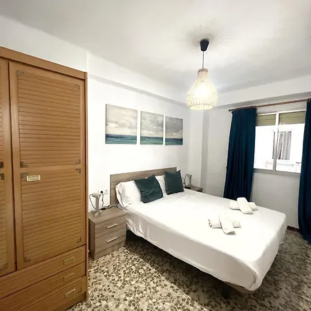 Apartment En El Centro Amplio Y Confortable Malaga