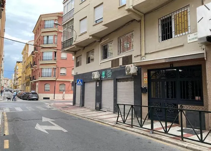 En El Centro Amplio Y Confortable * Málaga