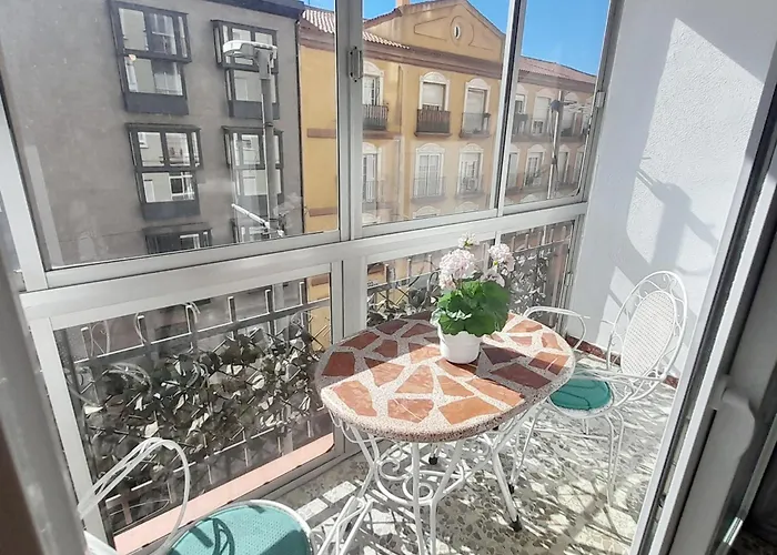 En El Centro Amplio Y Confortable Málaga